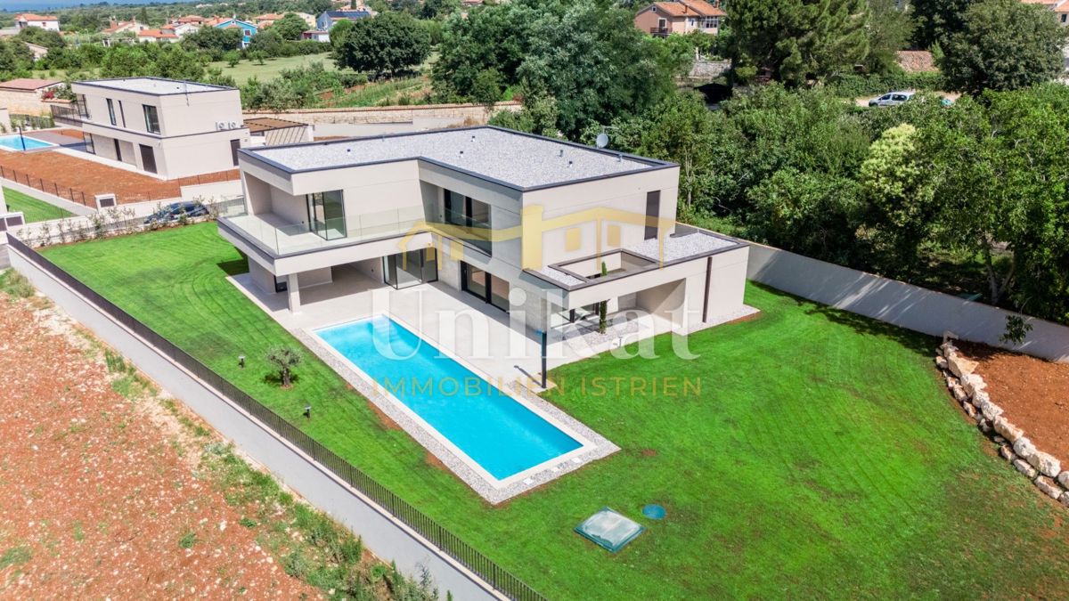 Splendida villa nuova con piscina e sauna, 303 m2 - chiavi in mano